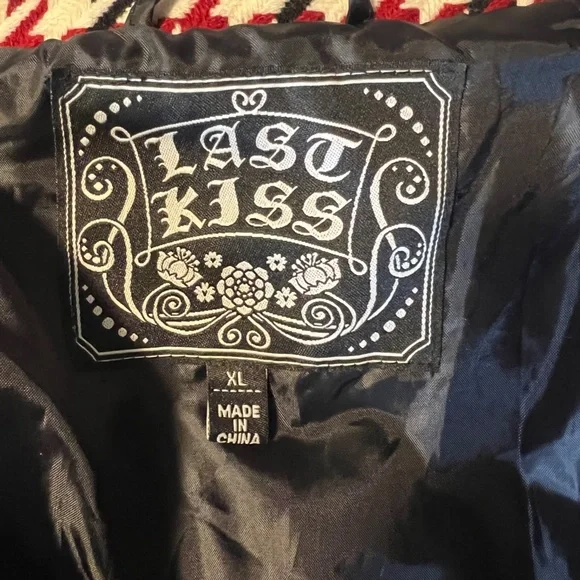 ⭐️ Last Kiss Pattern Overcoat ⭐️ - Picture 7 of 7